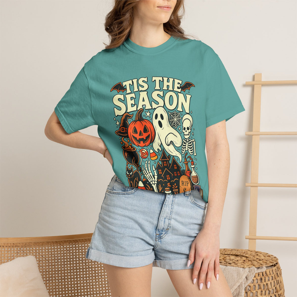 Tis the Season Spooky Halloween Comfort Colors Graphic Tee