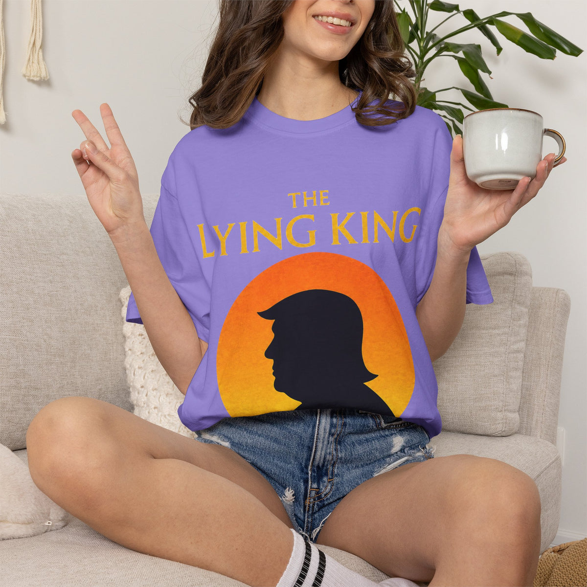 The Lying King Political Satire Comfort Colors T-Shirt