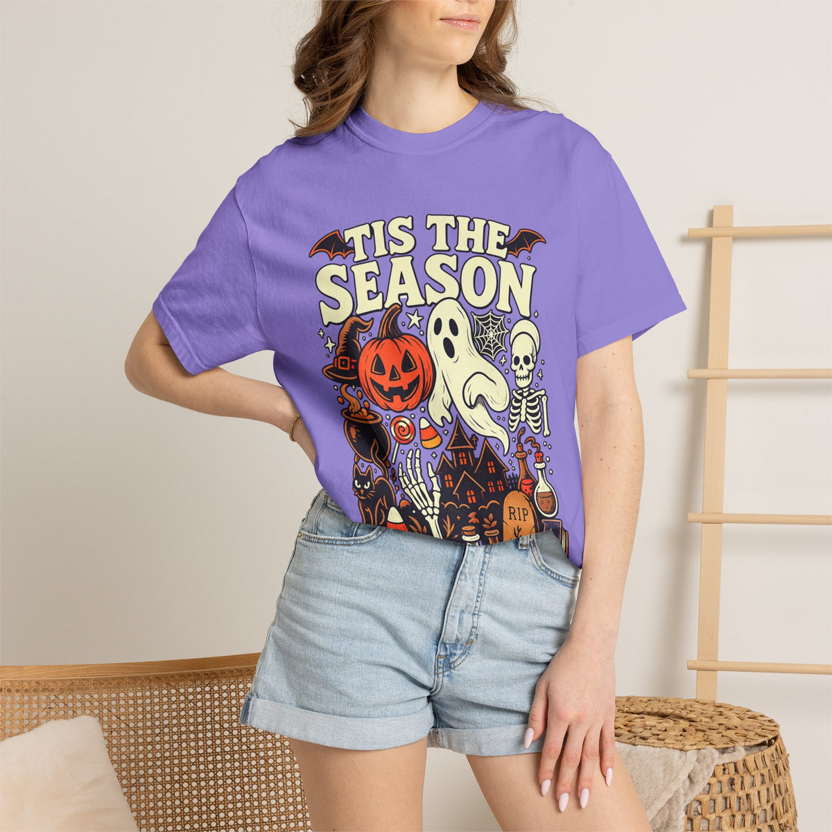 Tis the Season Spooky Halloween Comfort Colors Graphic Tee