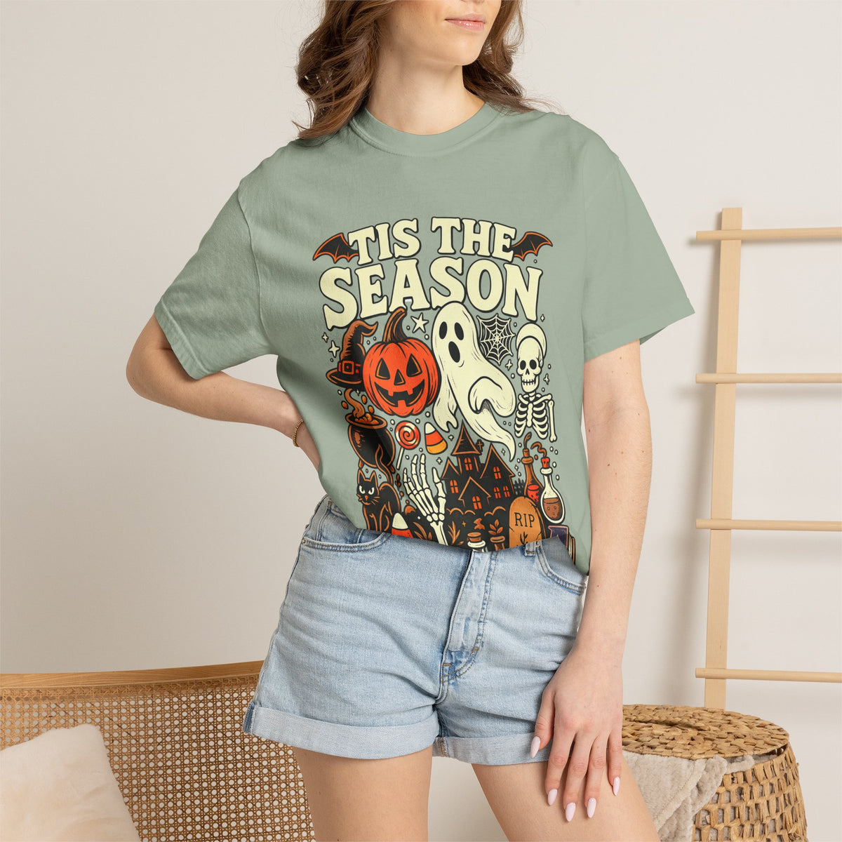 Tis the Season Spooky Halloween Comfort Colors Graphic Tee
